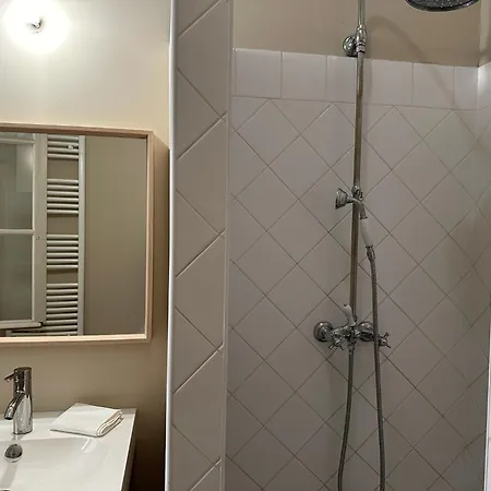 L'eclat Dore Apartment