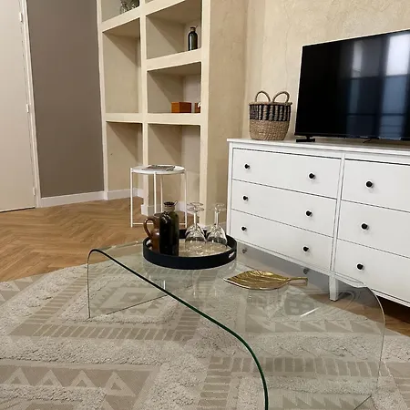 L'eclat Dore Apartman *