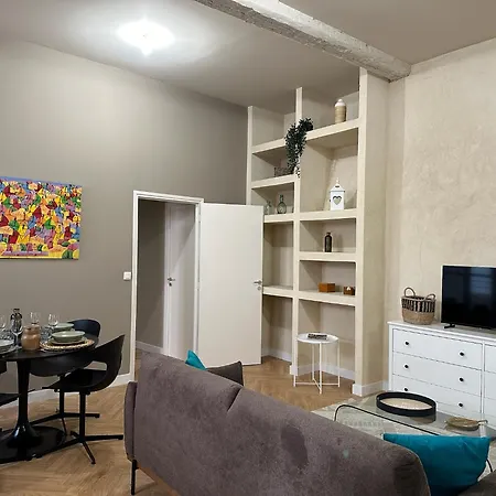 Apartment L'eclat Dore Nîmes